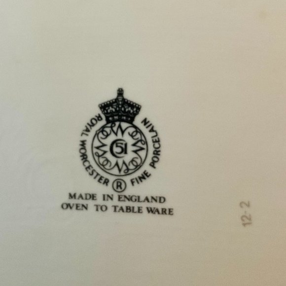 ROYAL WORCESTER "Evesham" Medium Oval Serving Dish EUC - Picture 5 of 6